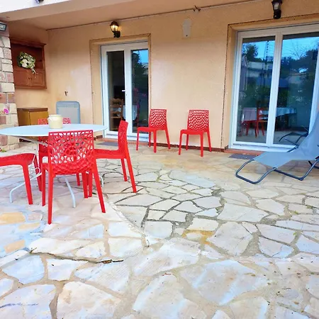 A 700m : Cocon Paisible Apartment